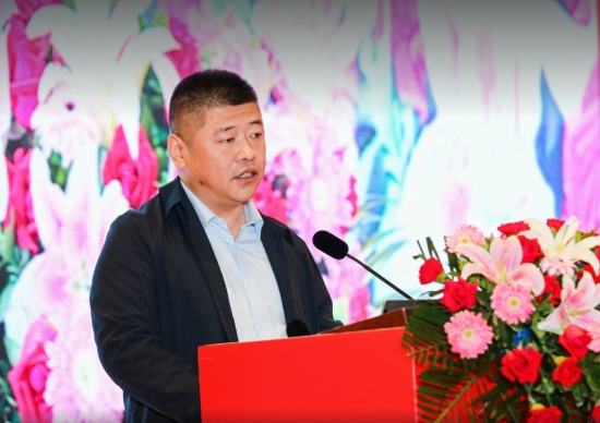 希望各界繼續通力合作、鼎力相助，不斷提高鑄鍛工藝水平